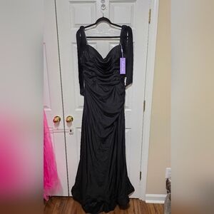NWT - Ladivine Elegant Off Shoulder Plus Size Black Evening Gown
